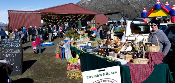 Tavish's Kitchen enjoying the sunshine at the Midwinter Markets. 